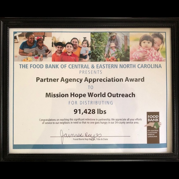 Meet your Posher, Debbie - Picture 2 of 7